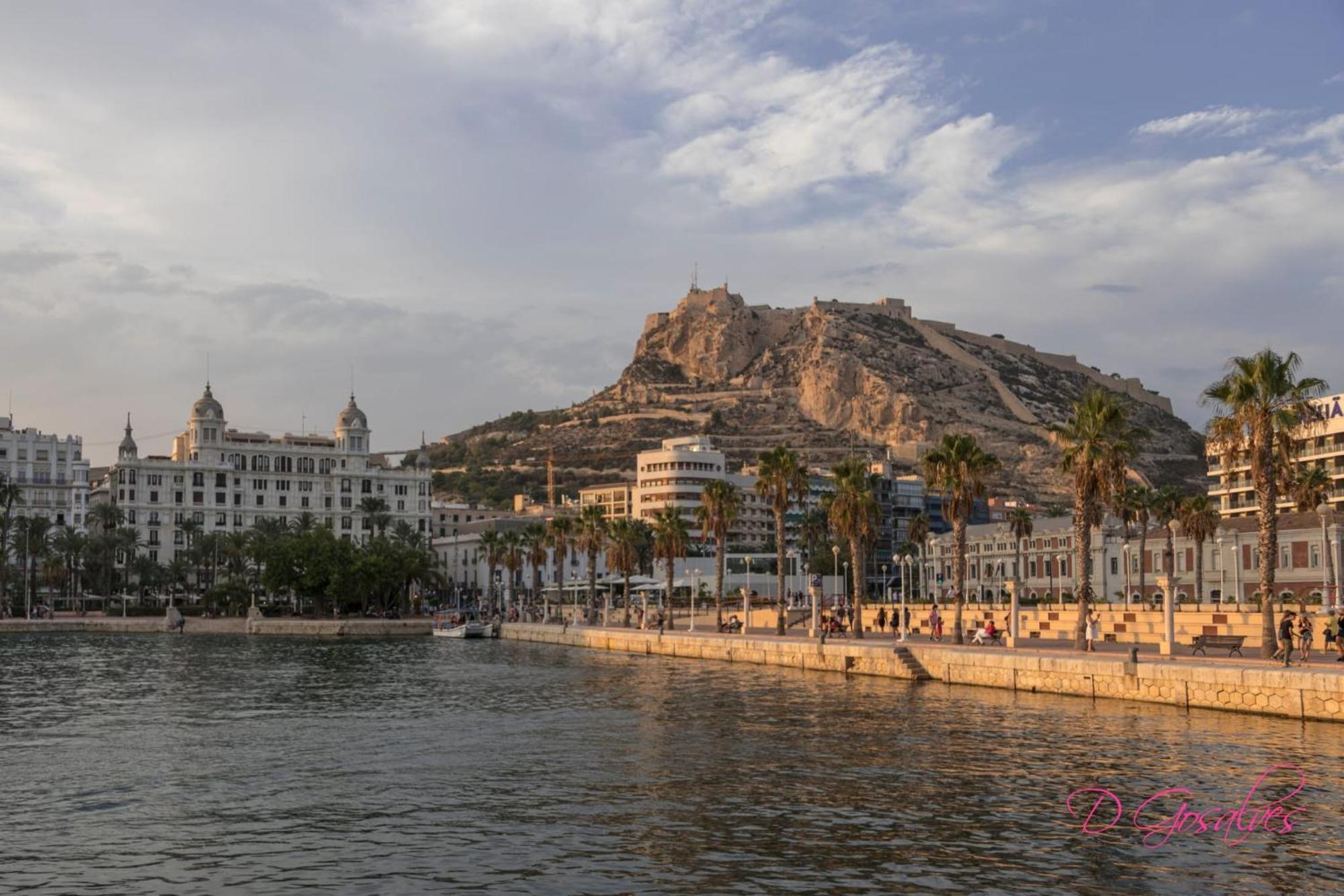 El Barrio Alicante , Playa Y Casco Antiguo Exterior foto
